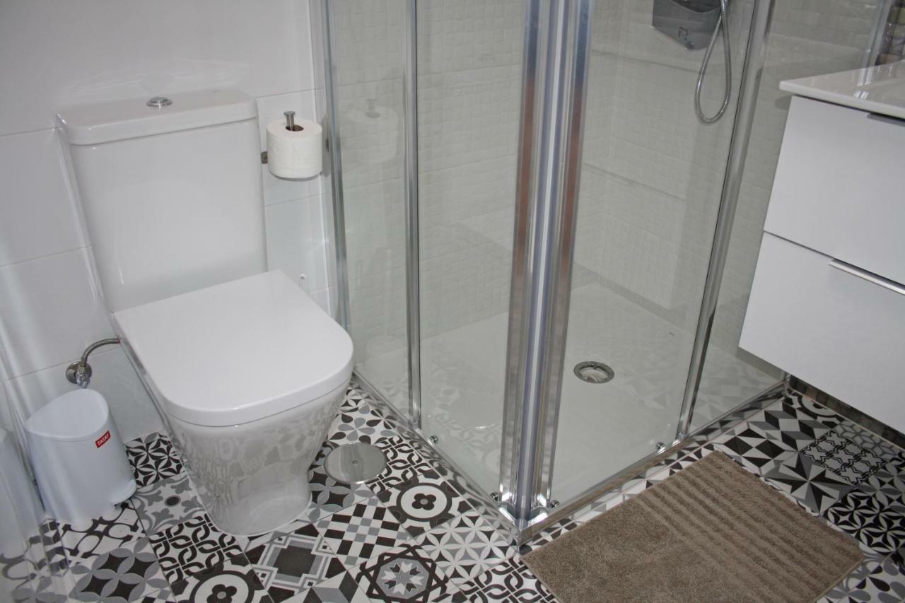 Apartamentos Angelita Plaza Beach Málaga Exterior foto