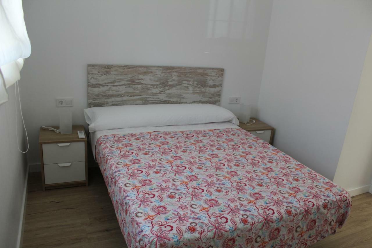 Apartamentos Angelita Plaza Beach Málaga Exterior foto